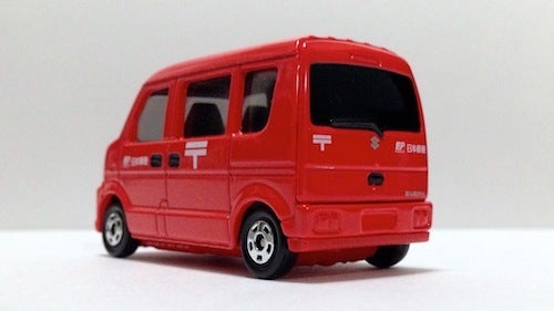 トミカ 改造 スズキ エブリィ郵便車のローダウン（車高短）＆タイヤ
