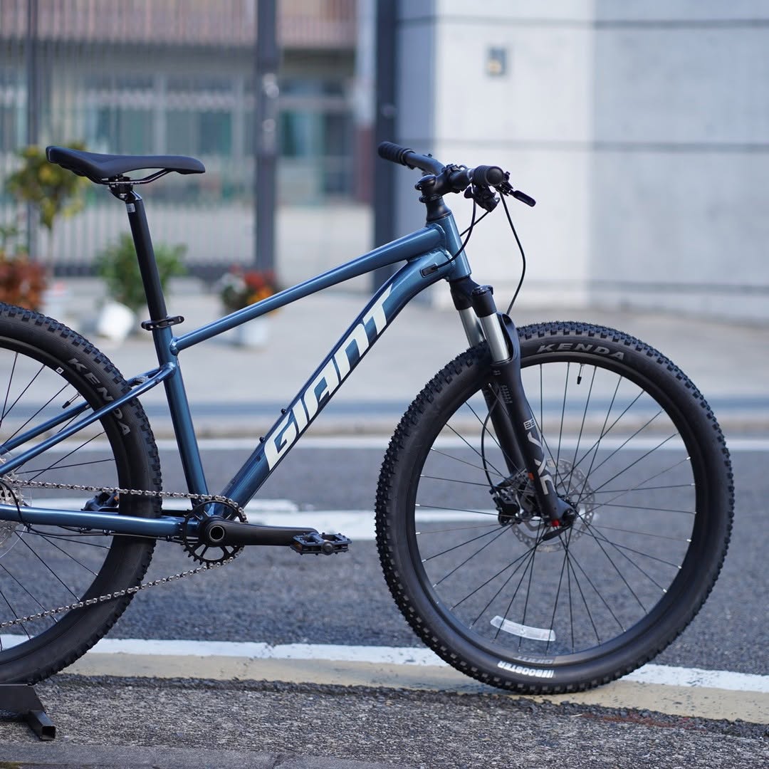 GIANT / 【型落ちセール！】【京都/店頭お渡し限定】【2023年モデル