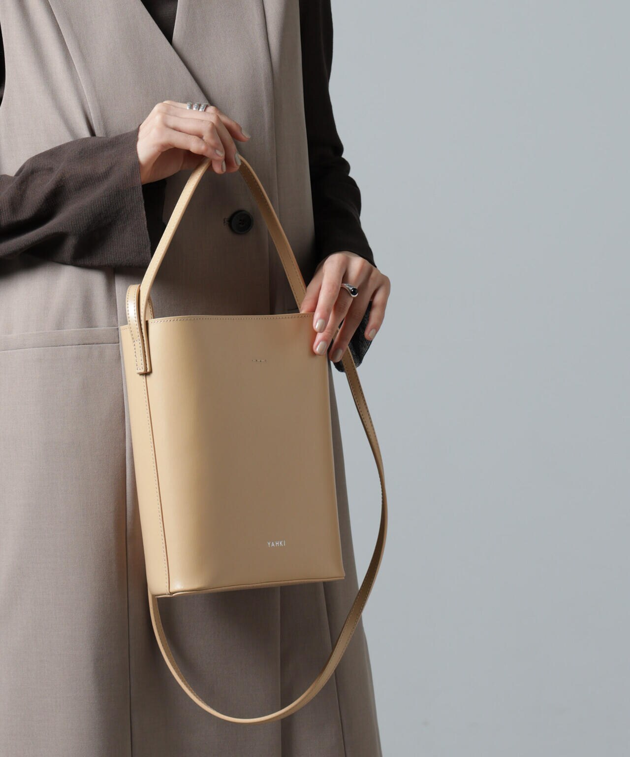 YAHKI / SOFT WFACE 2WAY バケットバッグ