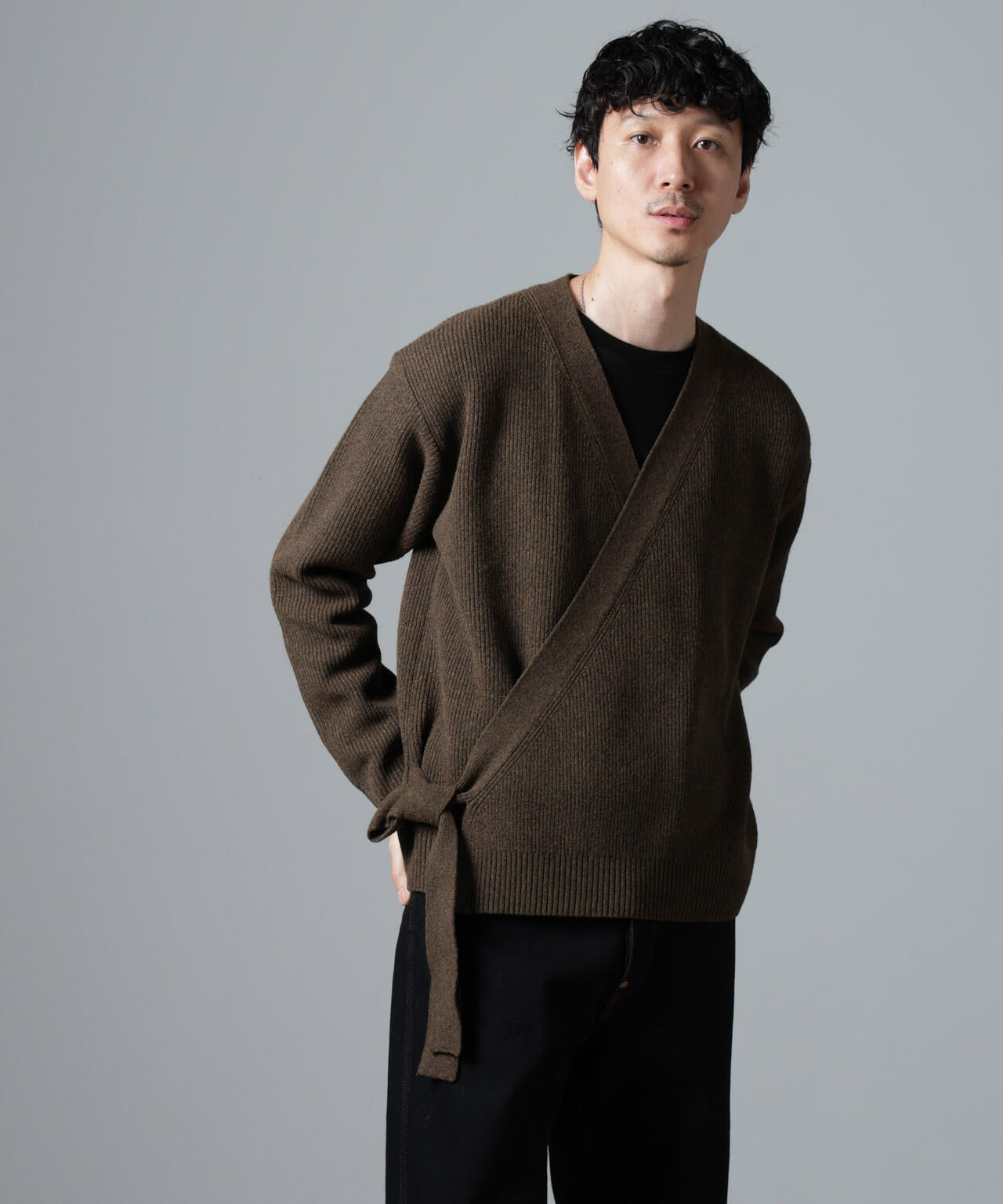 畔編み タイ カーディガン