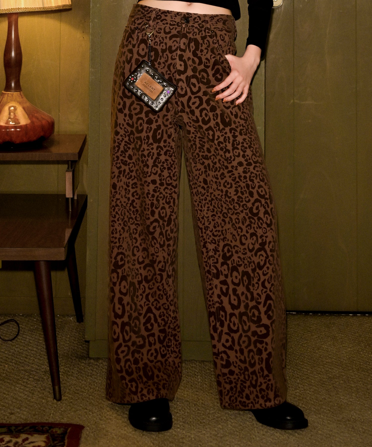 フロッキーレオパードJ/Wワイドストレートパンツ｜ACLENT（アクレント）