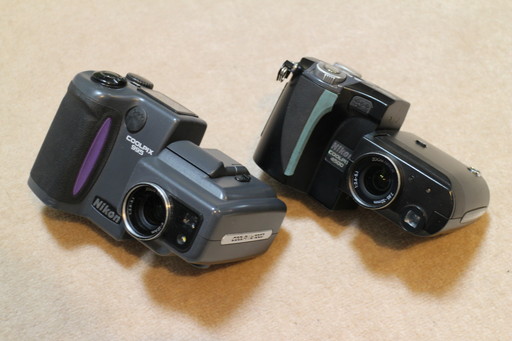 Nikon COOLPIX 4500 - オールドデジカメを楽しもう！