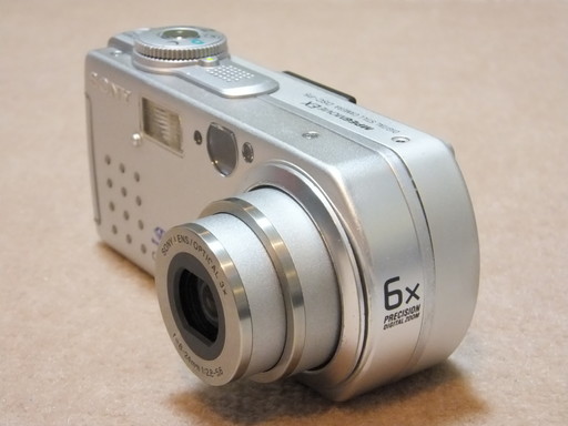 SONY Cyber-shot DSC-P5 - オールドデジカメを楽しもう！