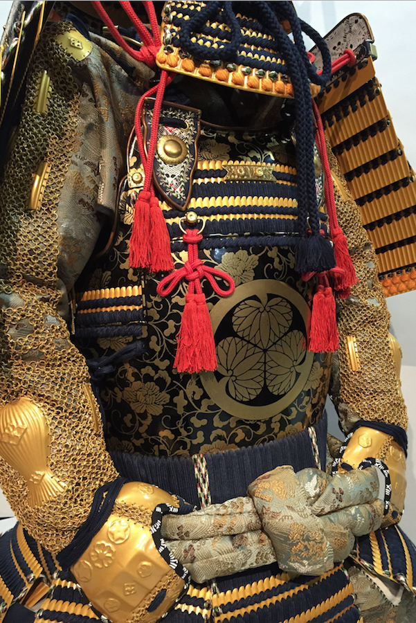 鎧兜甲冑】紺糸威 胸取仏 ニ枚胴具足 | 甲冑工房 武寿