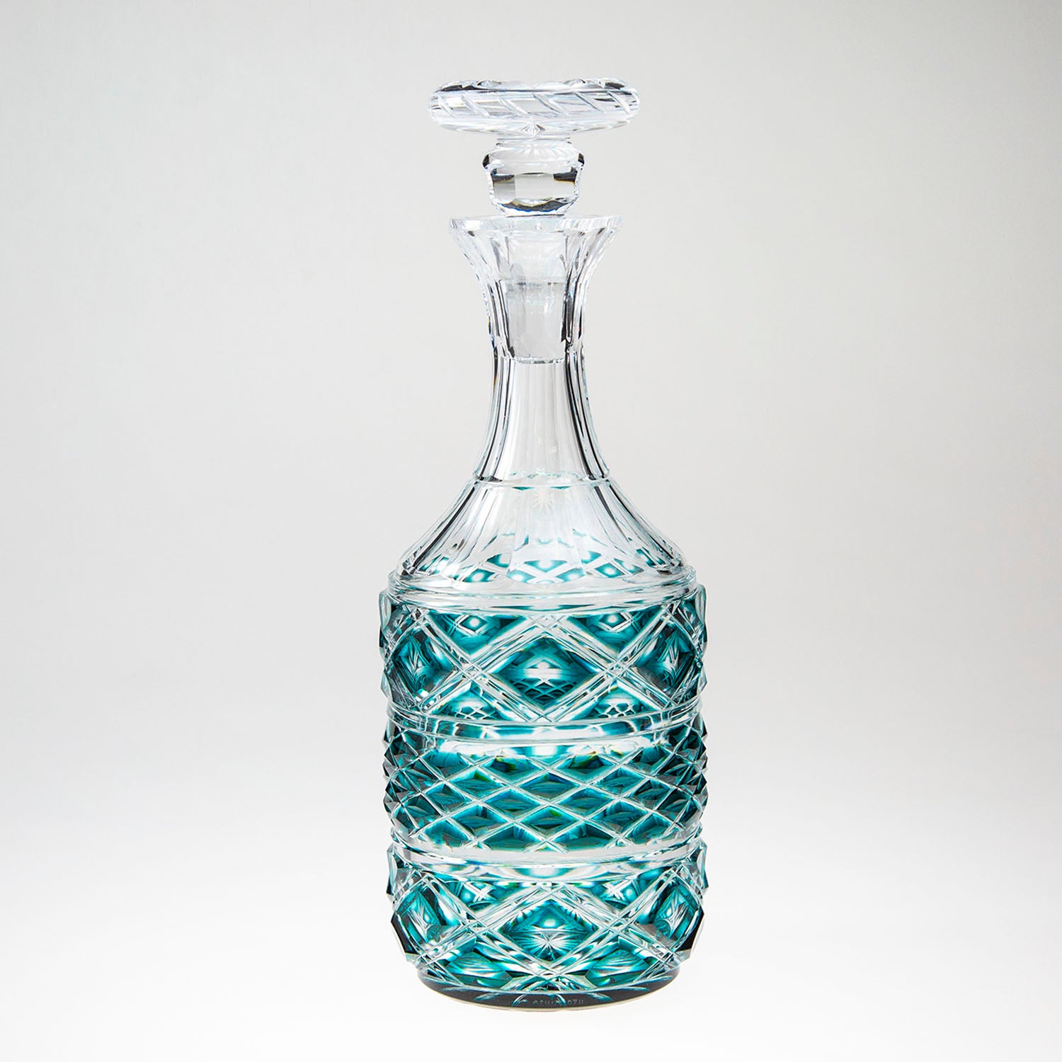 島津薩摩切子】復元 酒瓶「玉露」 – ㈱島津興業 島津薩摩切子