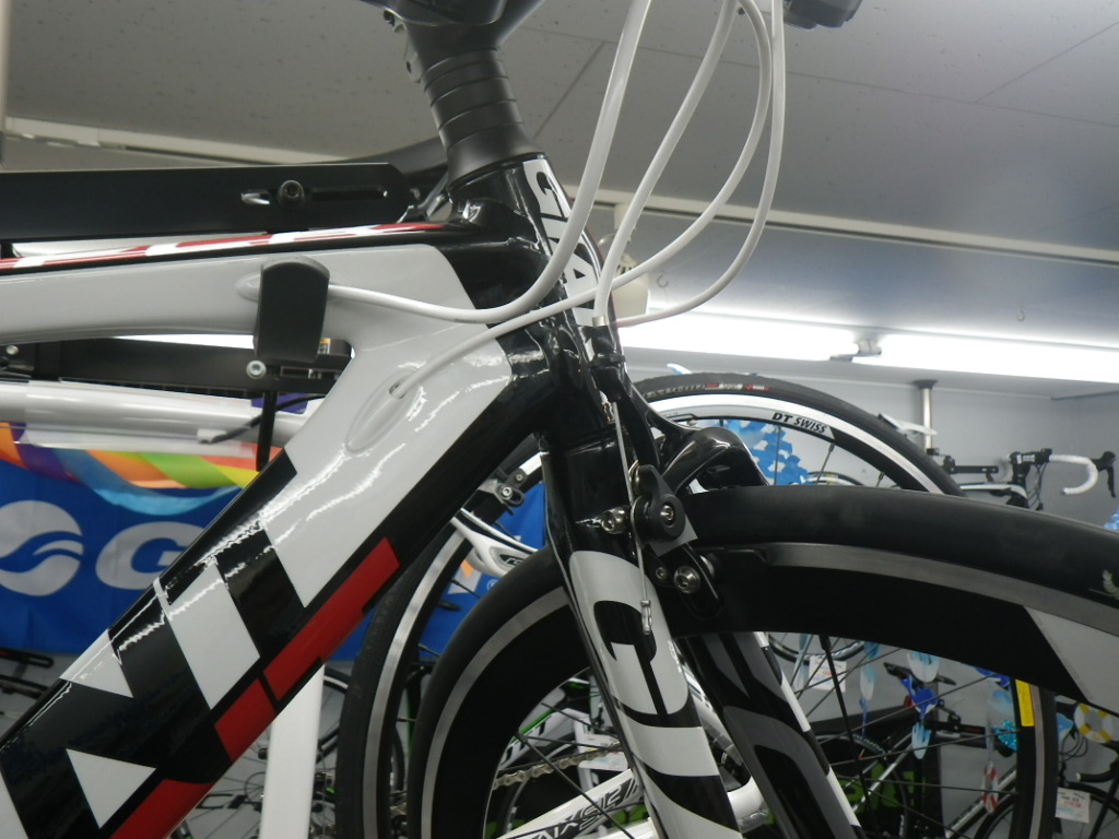 エアロバイク特集 「2013 GIANT FCR ZERO」: バイシクルセオ川口店へ