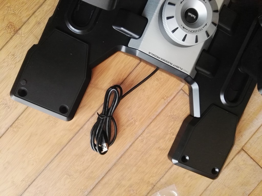 ラダーペダル】Saitek Pro Flight Rudder Pedalsをレビューする