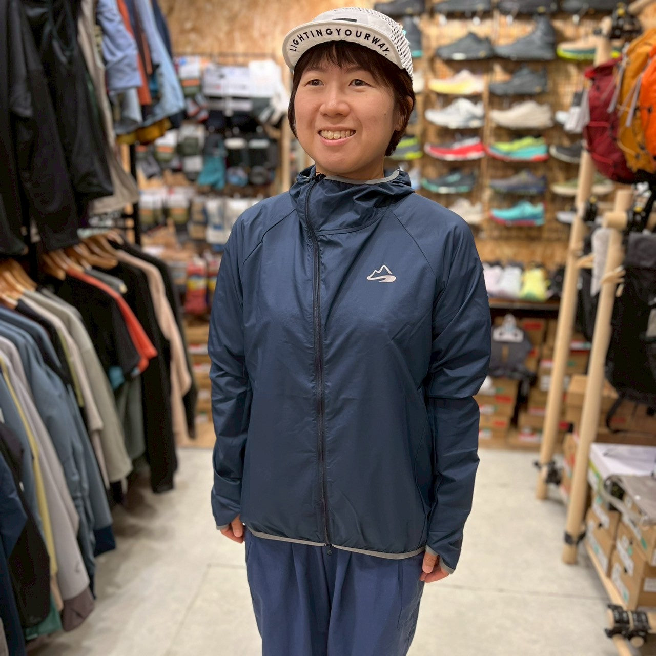 Onion Hoody（ベンチレーション付きの斜めジッパーのウインドシェル