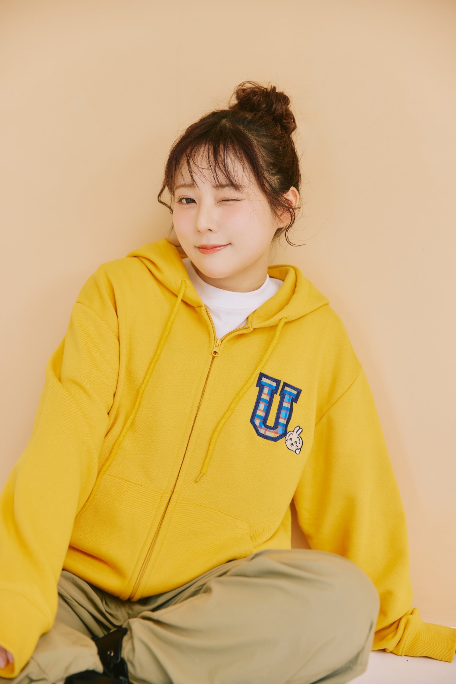 ちいかわ ZIPパーカー GO MY WAY イエロー