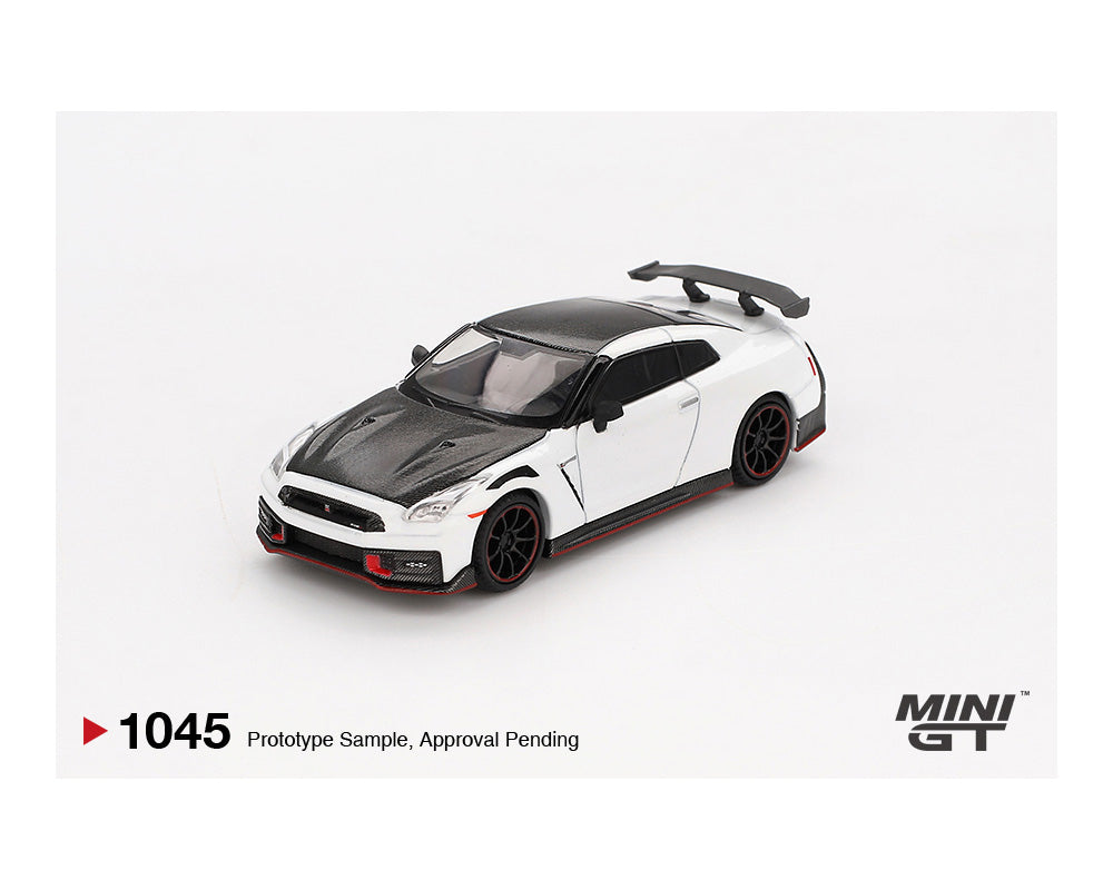 Mini GT 1:64 Nissan GT-R Nismo 2024 – Brilliant White Pearl