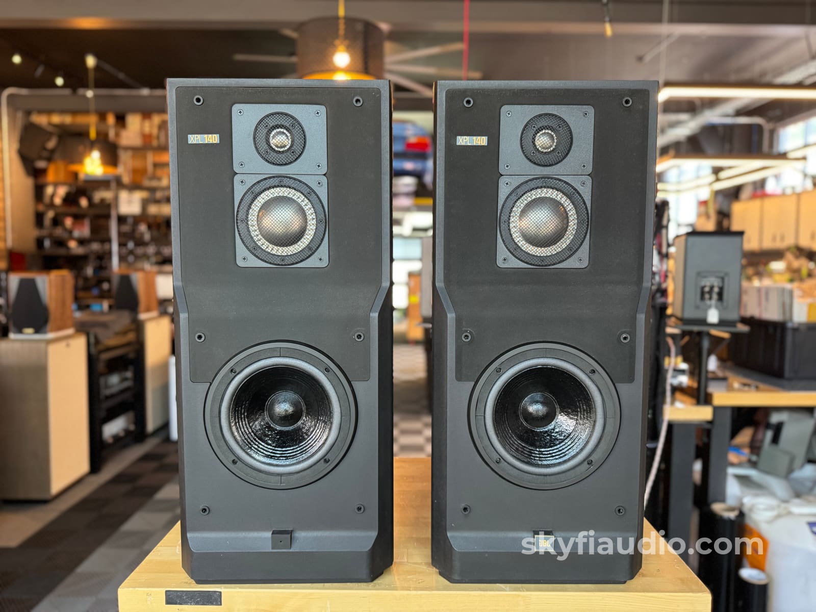 JBL XLP140A Vintage Floorstanding Speakers