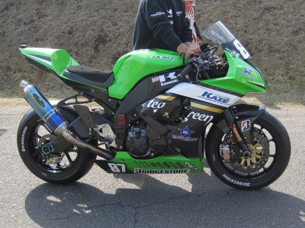 2010 Ninjia ZX-10R 柳川明: Motorcycle racers