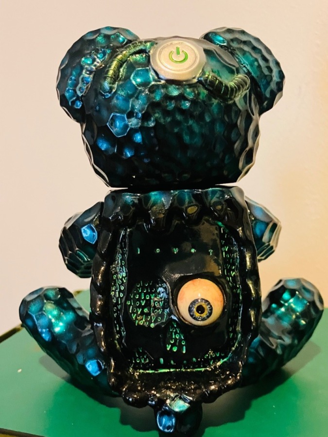 BUGるBEAR (turn UP toys) | ソフビマニア - 日本最大のソフビ検索