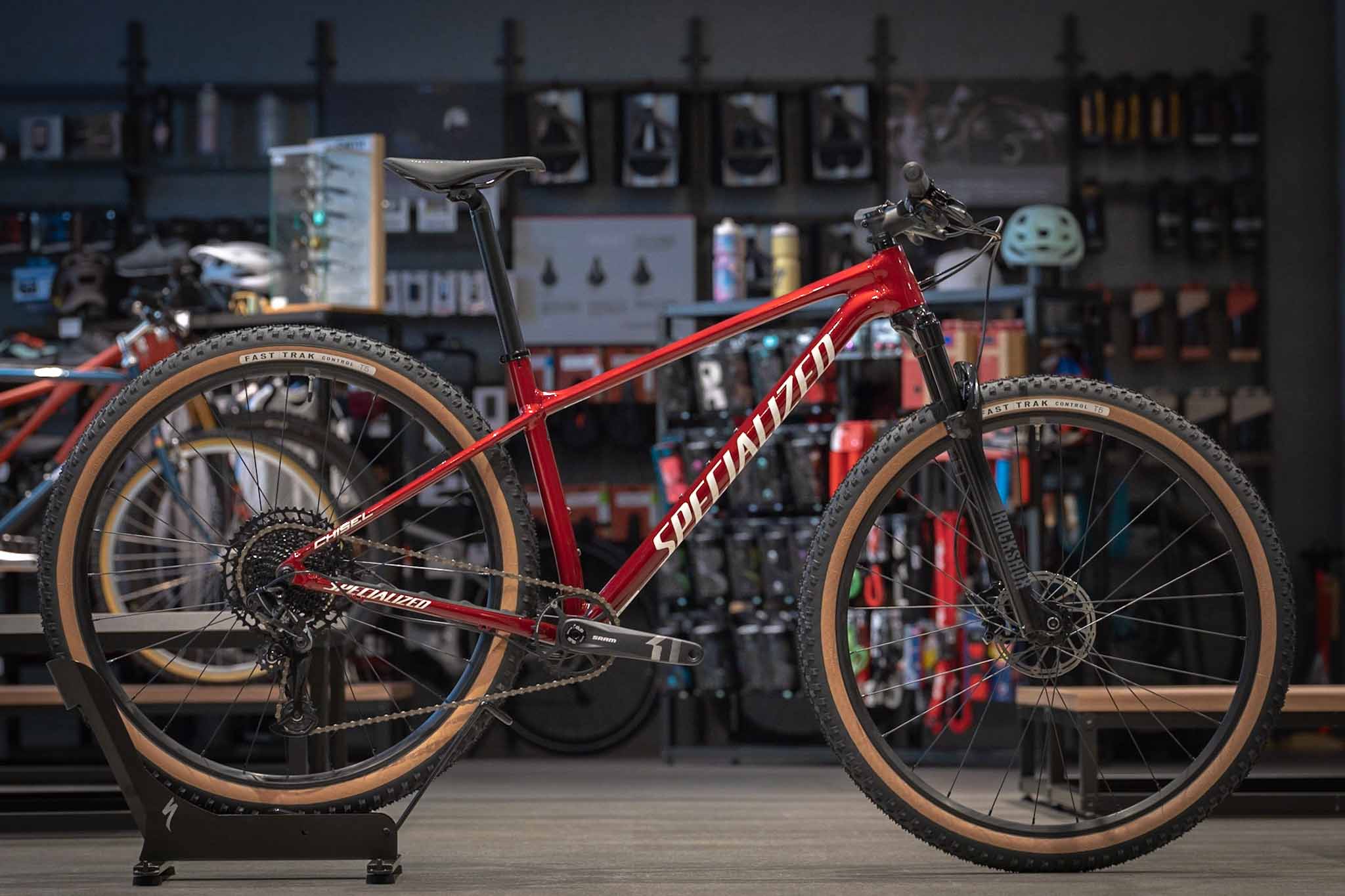 選び方は十人十色、ハードテールMTBという選択 CHISEL