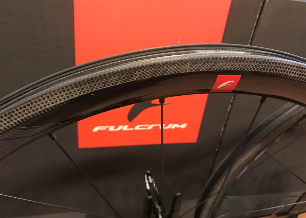 最新入荷】FULCRUM(フルクラム) ｢WIND 40C ｣ ｢WIND 40 DB｣ カーボン