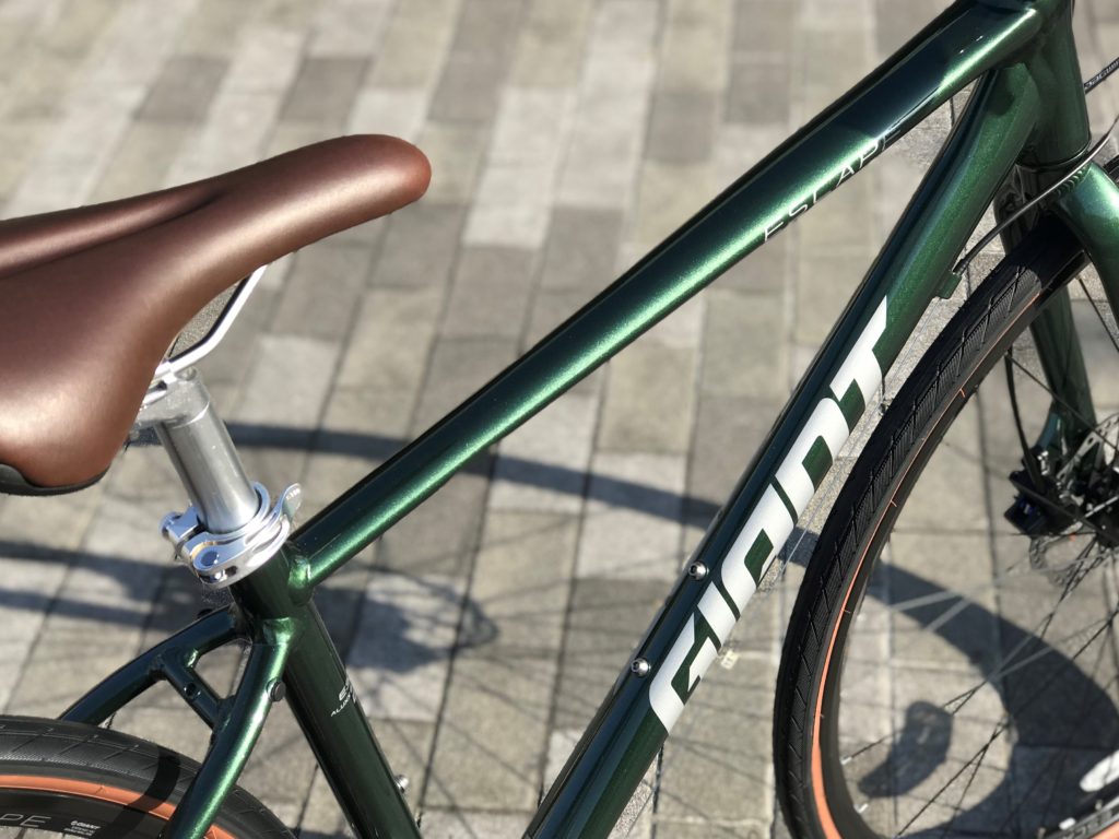 最新入荷】GIANT(ジャイアント) ESCAPE R DISCが入荷しました。油圧