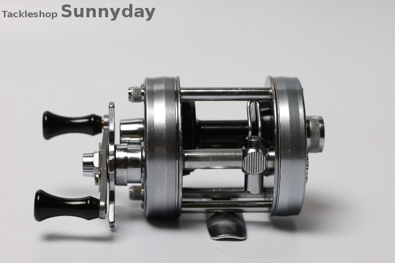 アブガルシア アンバサダー 2500C 750500 希少 75年 ファーストモデル