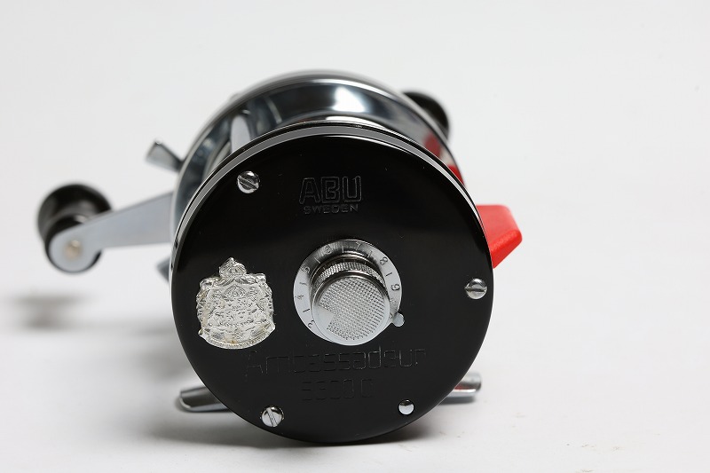 アブガルシア アンバサダー 5600C 赤ベロ 770600（02）未使用並み 注意