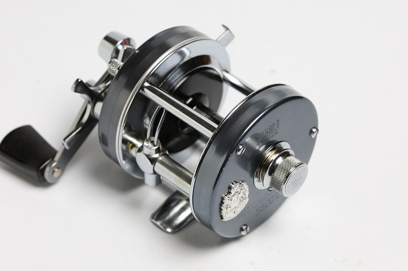 アブガルシア アンバサダー 5500C 750102 ブルーグレー – Tackle Shop