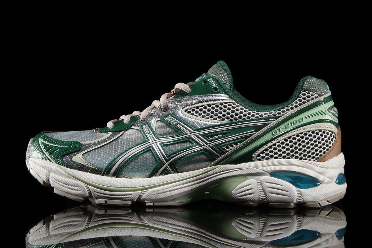 GT-2160 x Above The Clouds – Premier