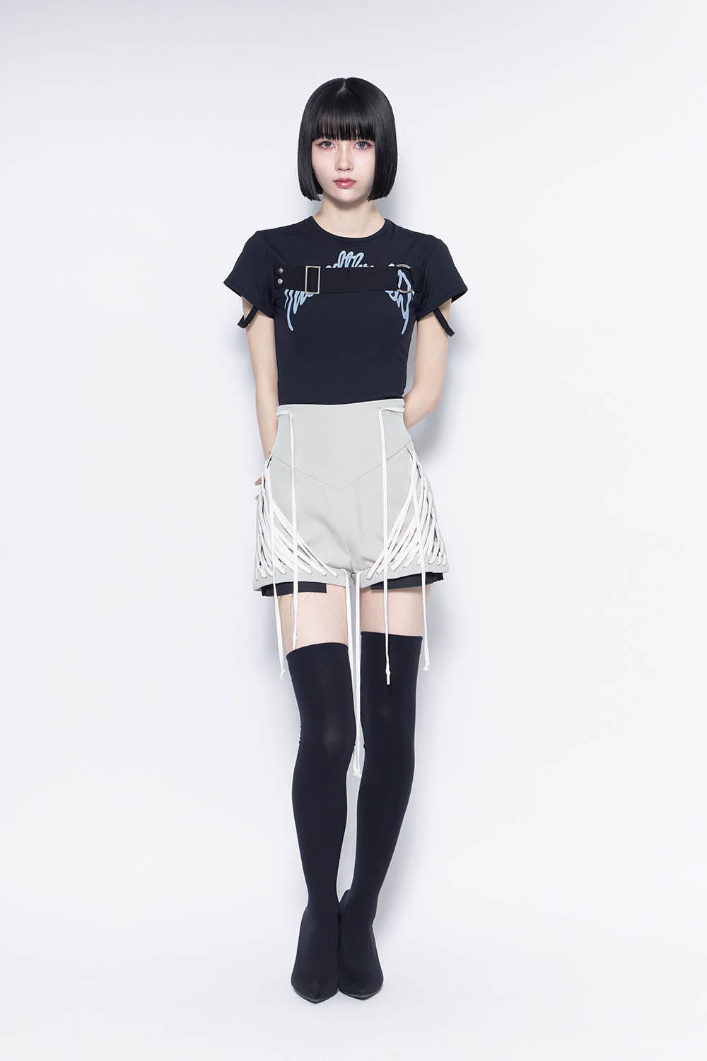 THEREDTHREAD / ザレッドスレッド】S lace up shorts