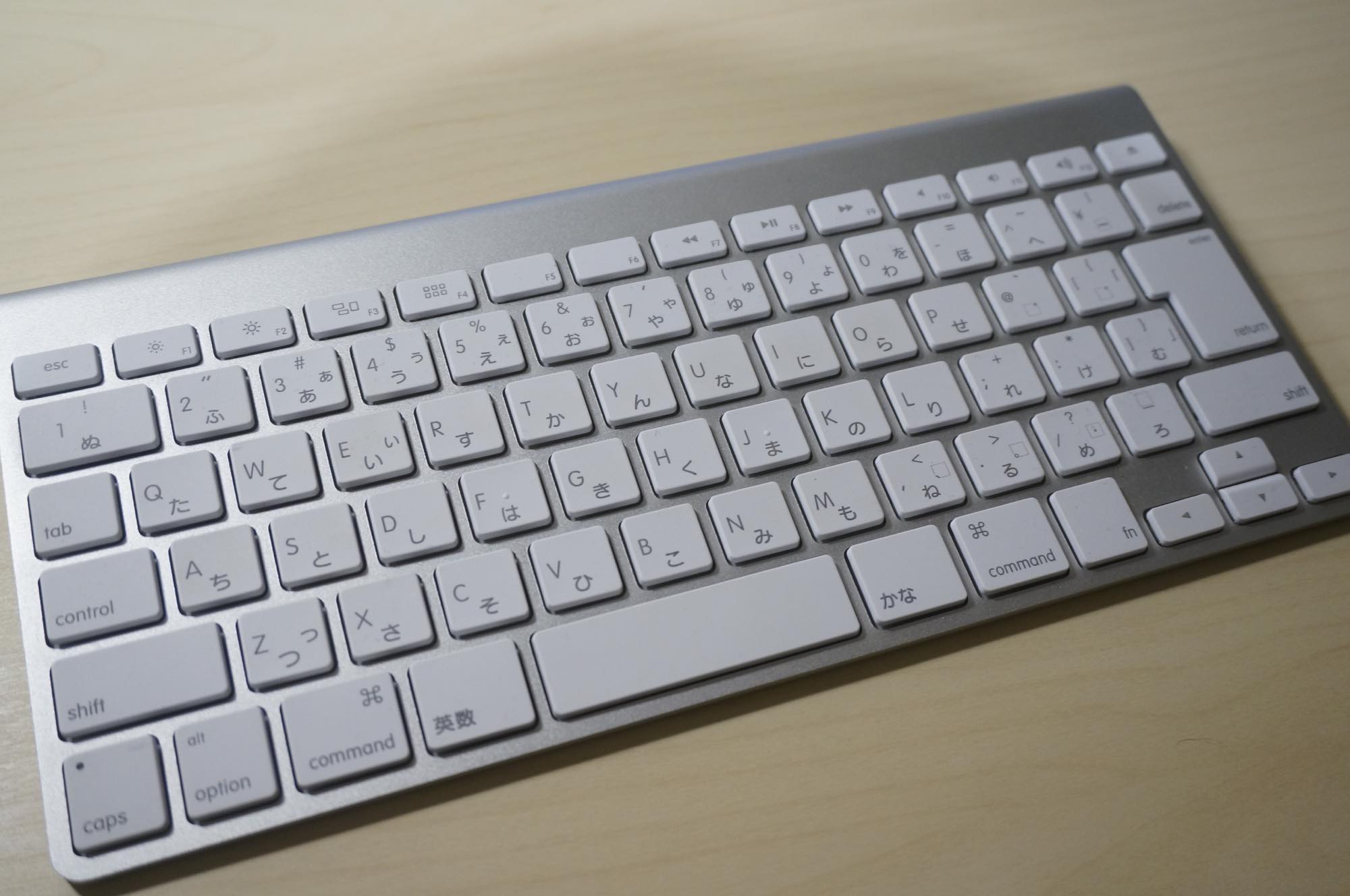Apple Wireless Keyboard レビュー。Mac & iPad の自宅用キーボード