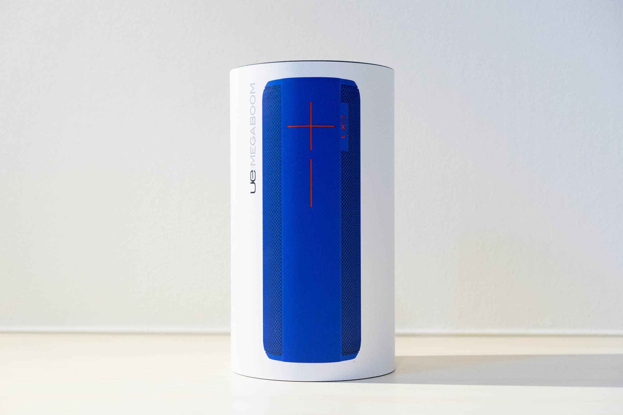 アウトドアBluetoothスピーカーの決定版！防水＆大音量の「UE MEGABOOM
