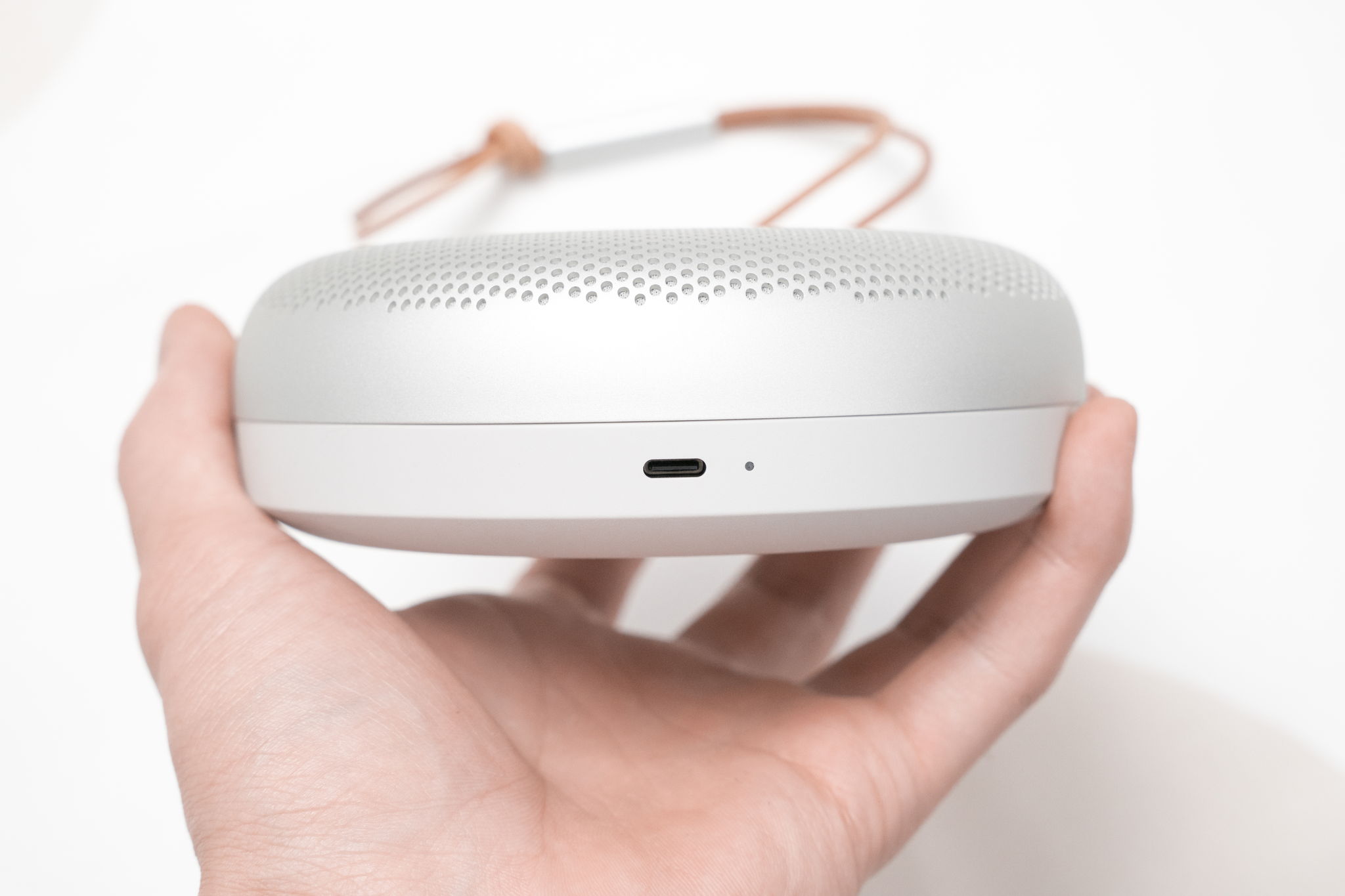 ミニマルと高音質。バングアンドオルフセンのBluetoothスピーカー