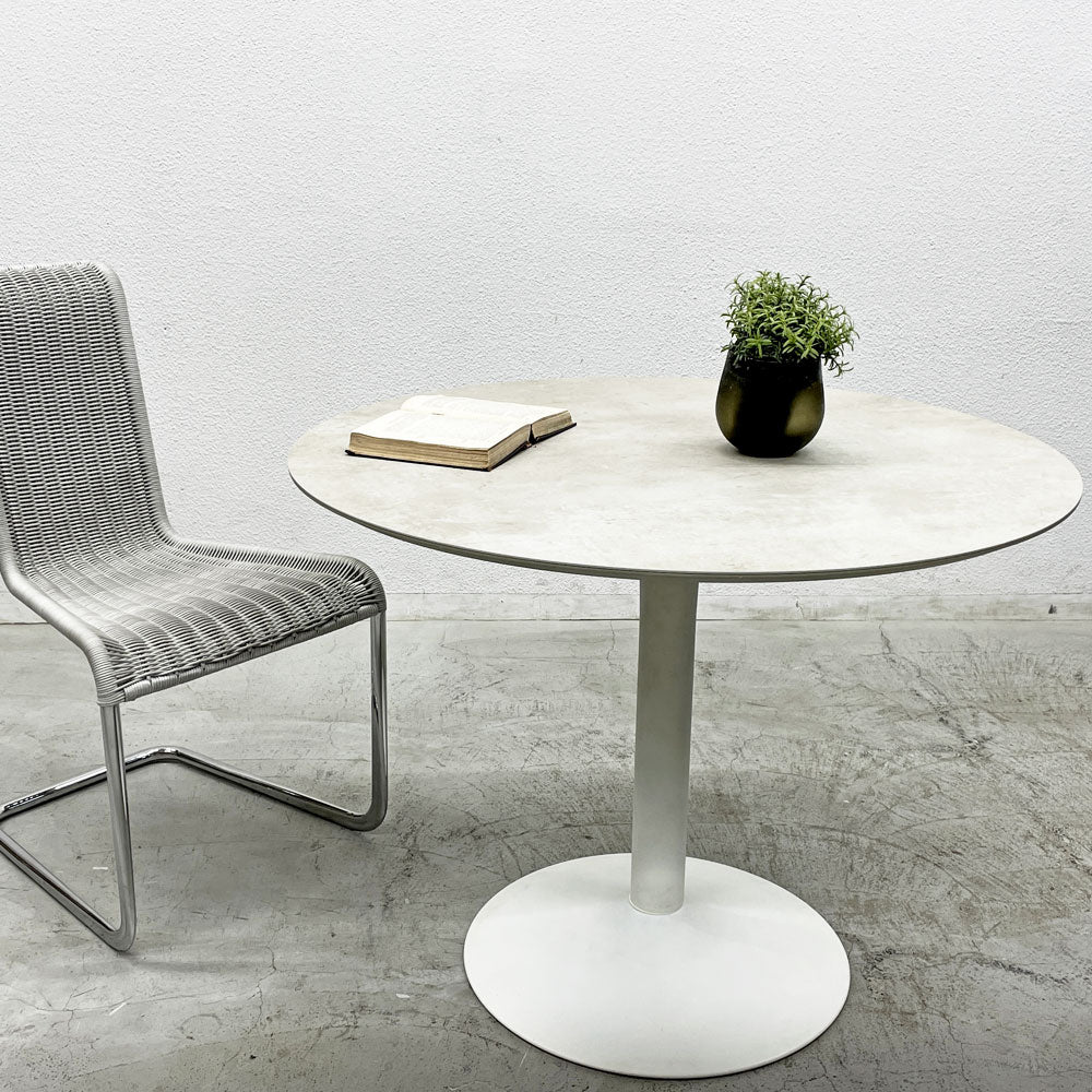 ボーコンセプト BoConcept ニューヨーク New York ダイニングテーブル