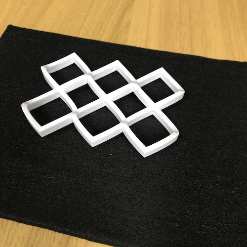 鏡で変身？！ふしぎ立体セット | TOIQUE