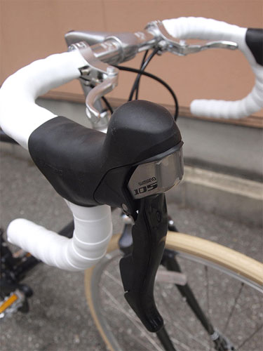 女性のロードレーサーデビューにも！ 完成車 BRUNO ブルーノ 700C tour