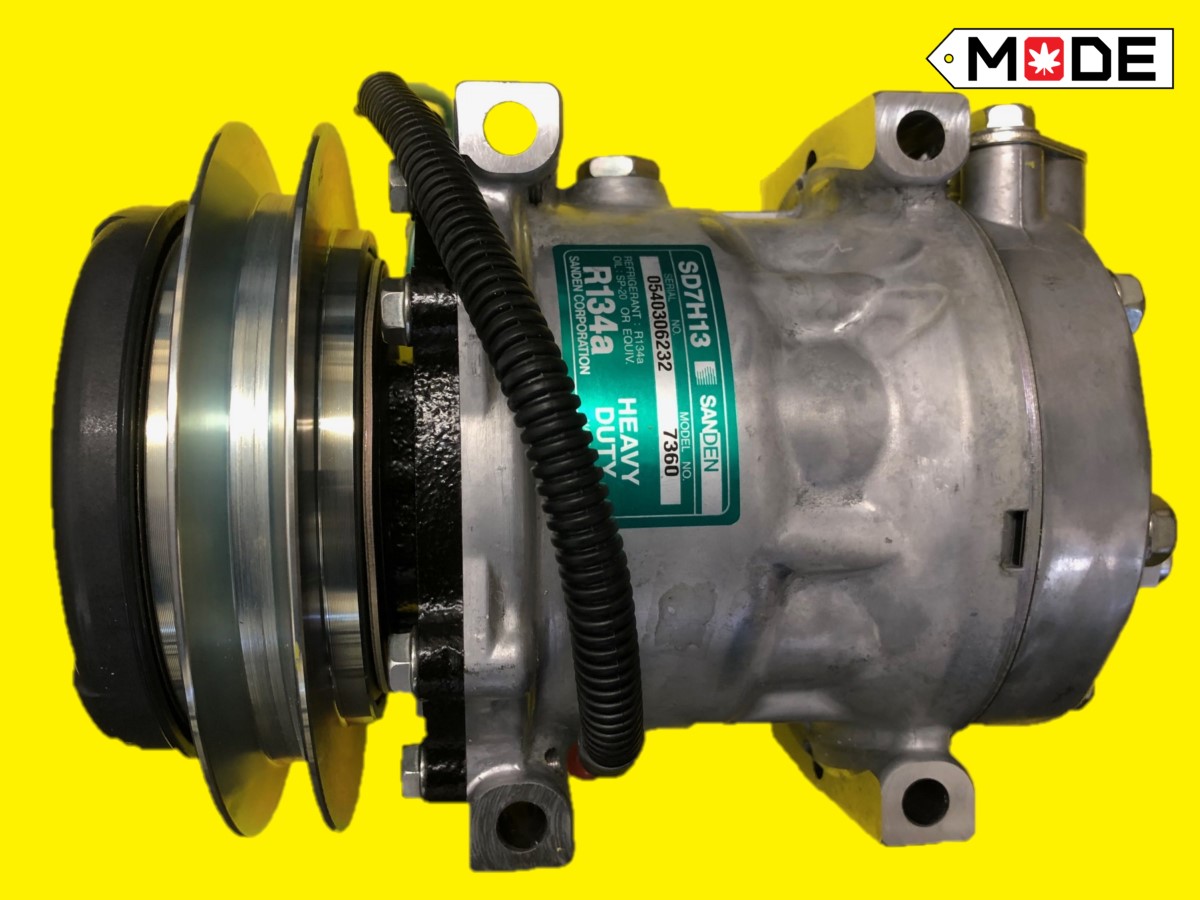 ツールプロダクツ西条 / コマツ 建設機械 エアコンコンプレッサー