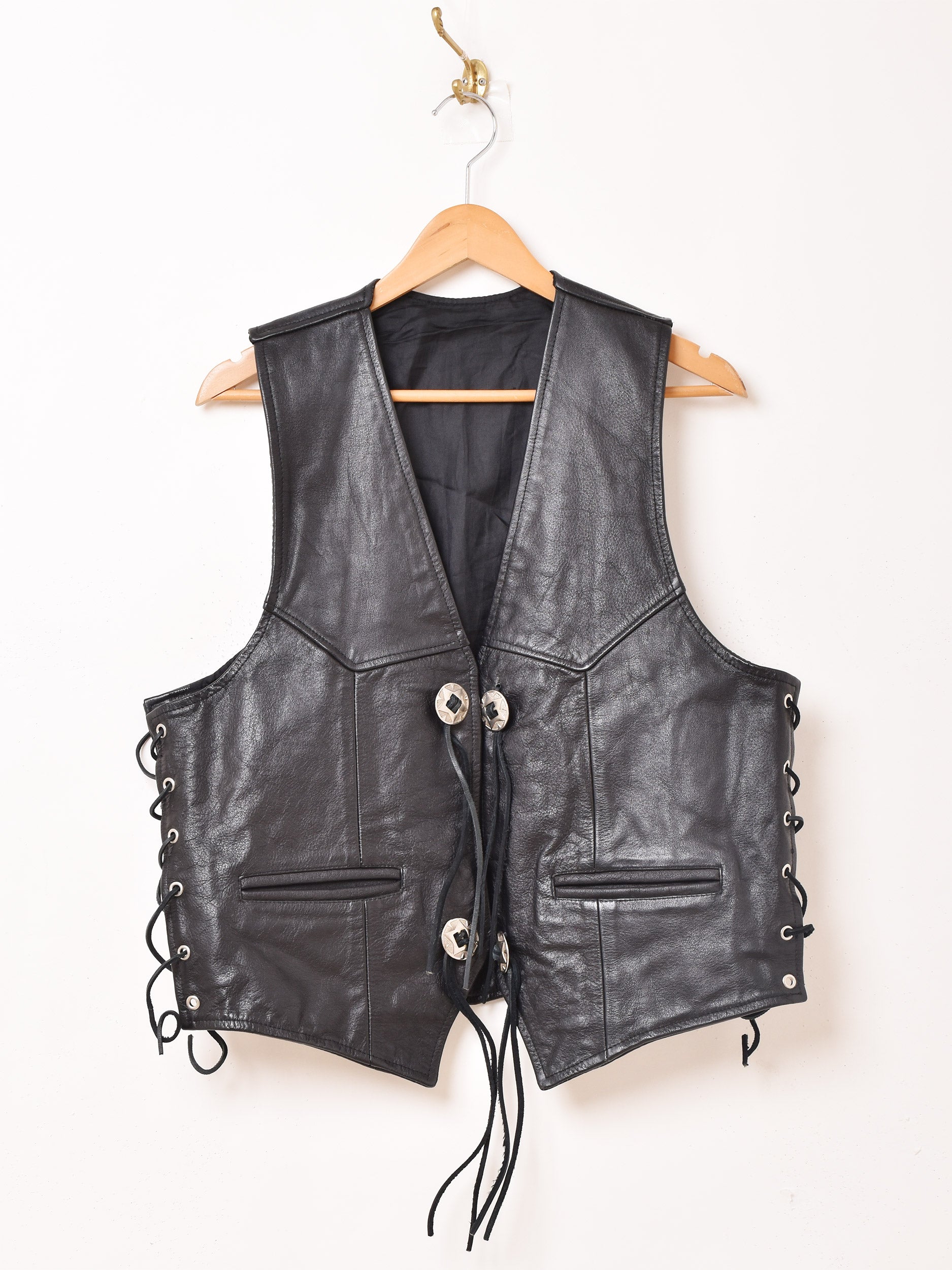 B03_2639_2a96b934-a61a-47a2-