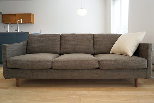 納品事例】京都府京都市 F様 sofa T | 国産ソファ専門店 TRES THE SOFA