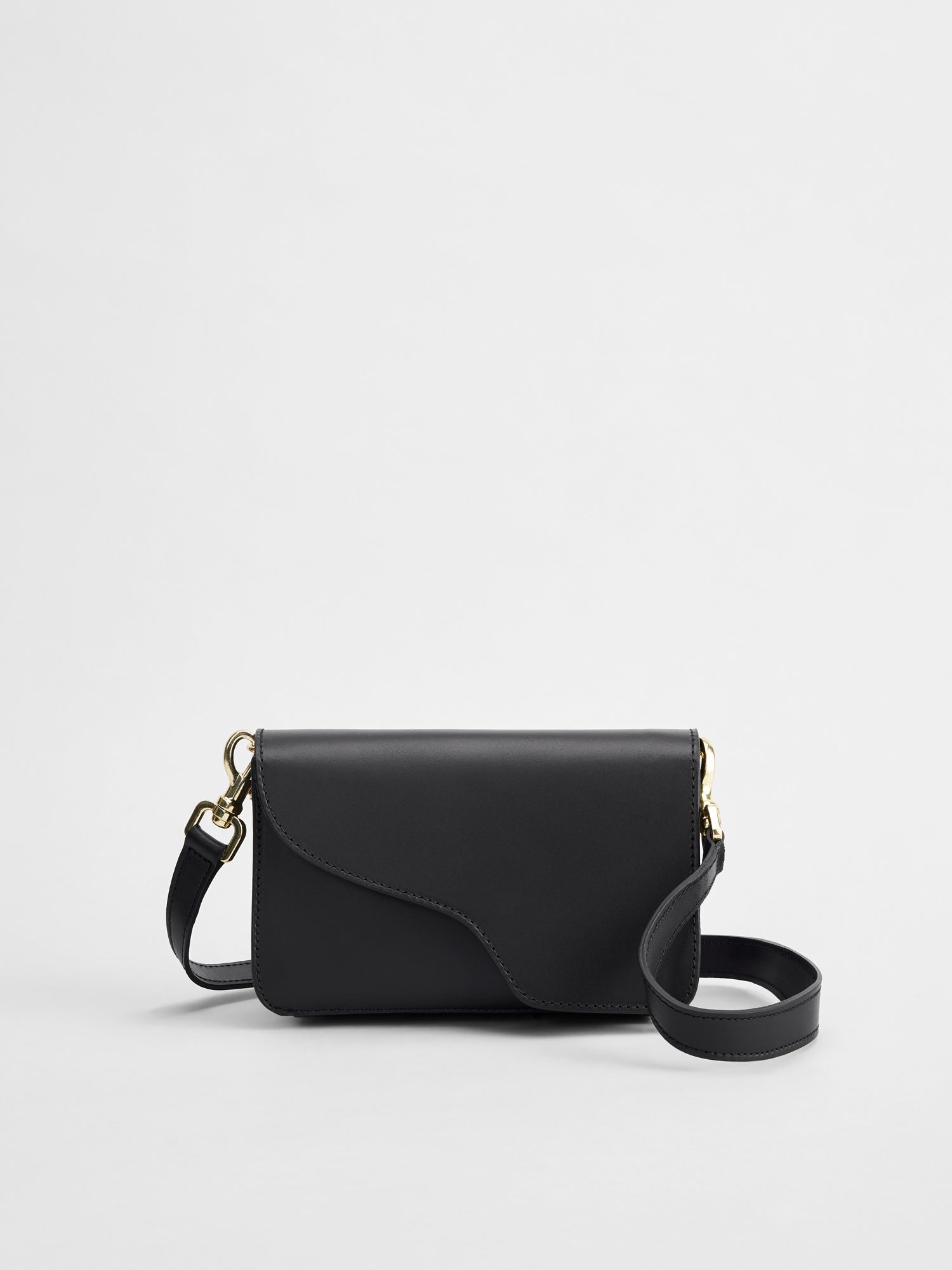 Corsina Black Leather Shoulder bag | ATP Atelier | Official Site