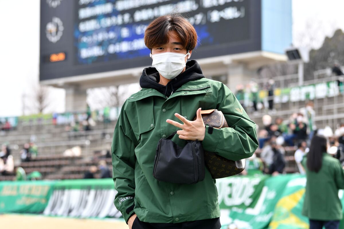 3月20日（日）FC町田ゼルビア戦 選手着用モデルアスレタジャケット限定