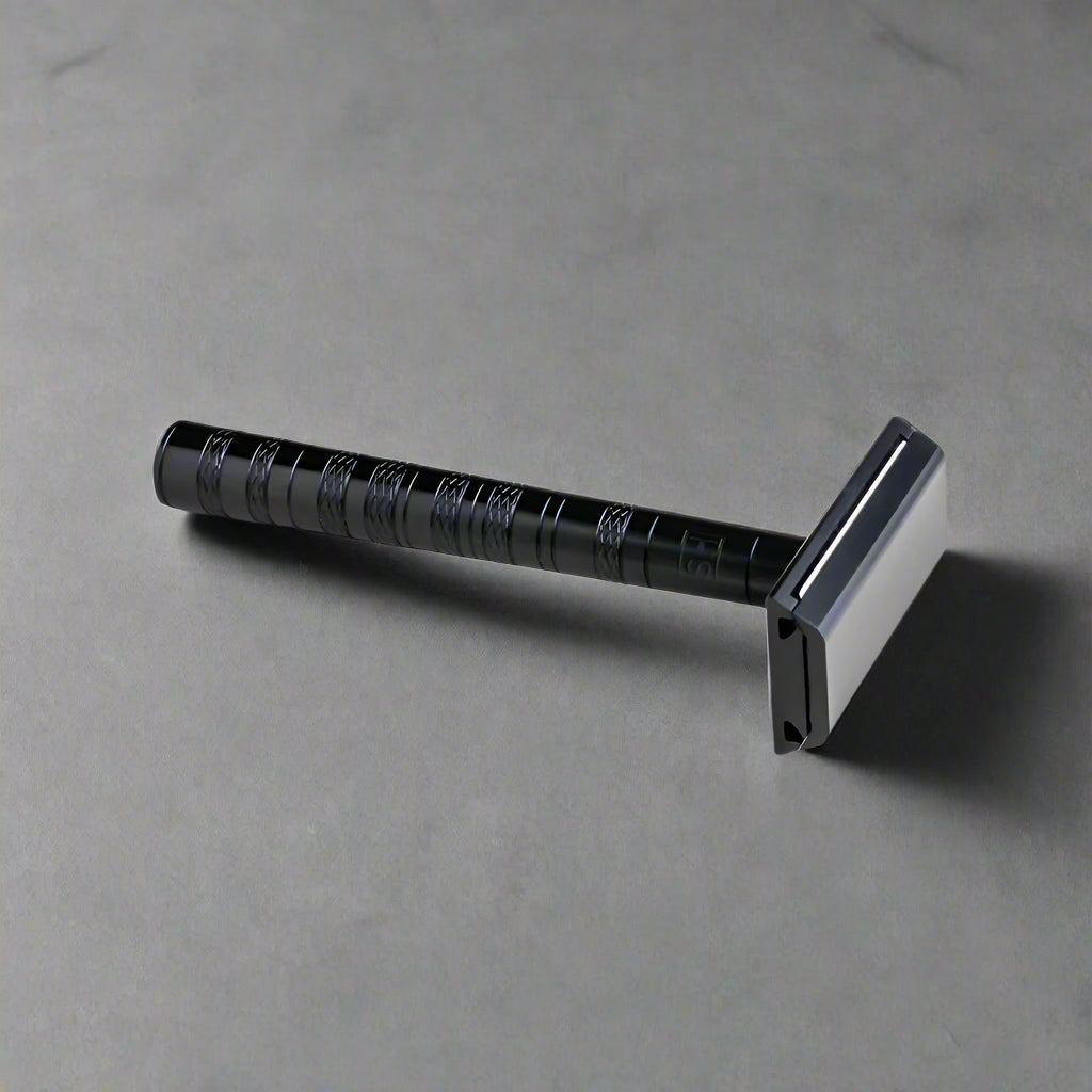 Henson AL13 Medium Razor - Jet Black | Tophers Beard & Soap Co,
