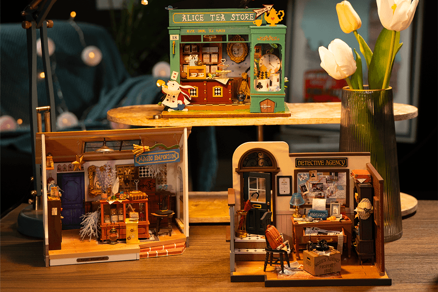 世界感がたまらない！物語仕立てのミニチュアハウス3種が発売！