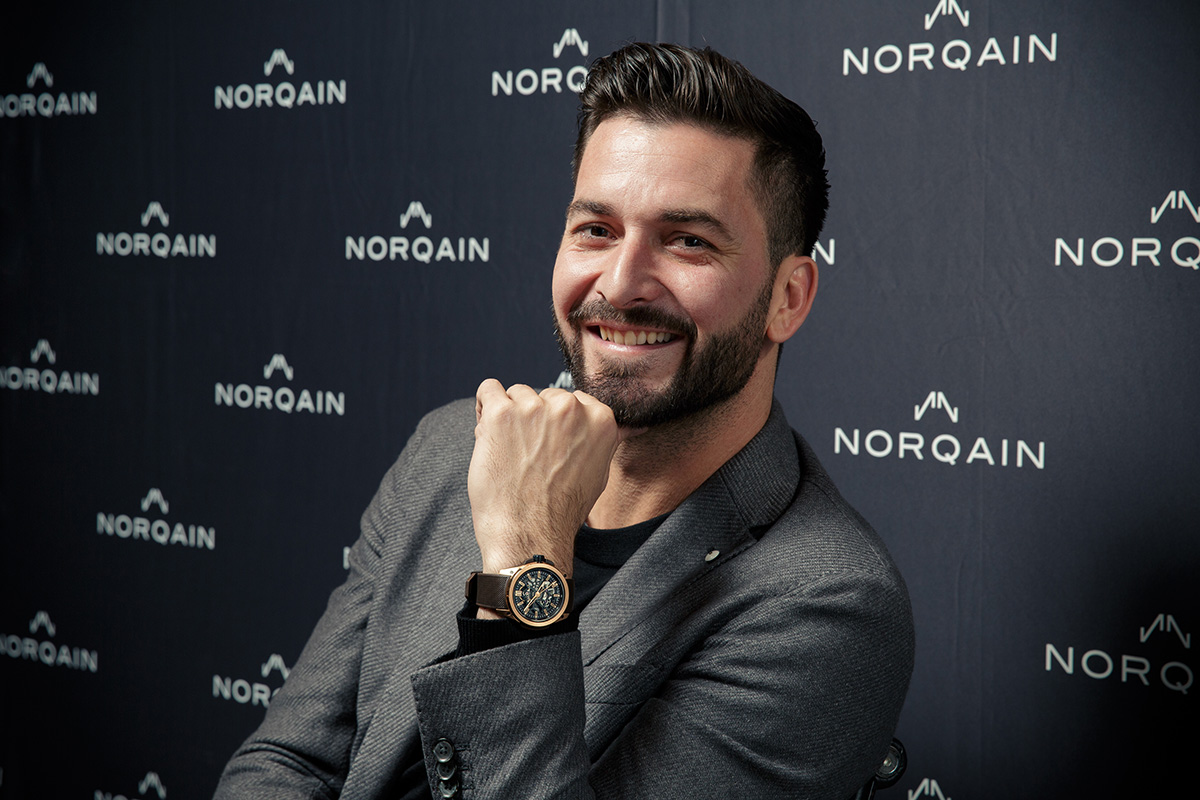 金のスケルトンウォッチがまさかの耐衝撃性5000G！ ノルケイン副社長が