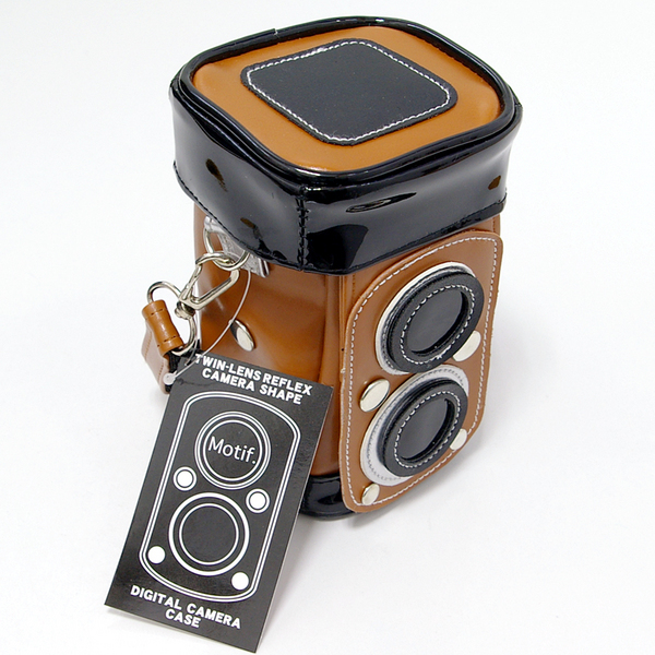レトロなスタイルのケース Motif デジカメケース 二眼レフ型 入荷しま