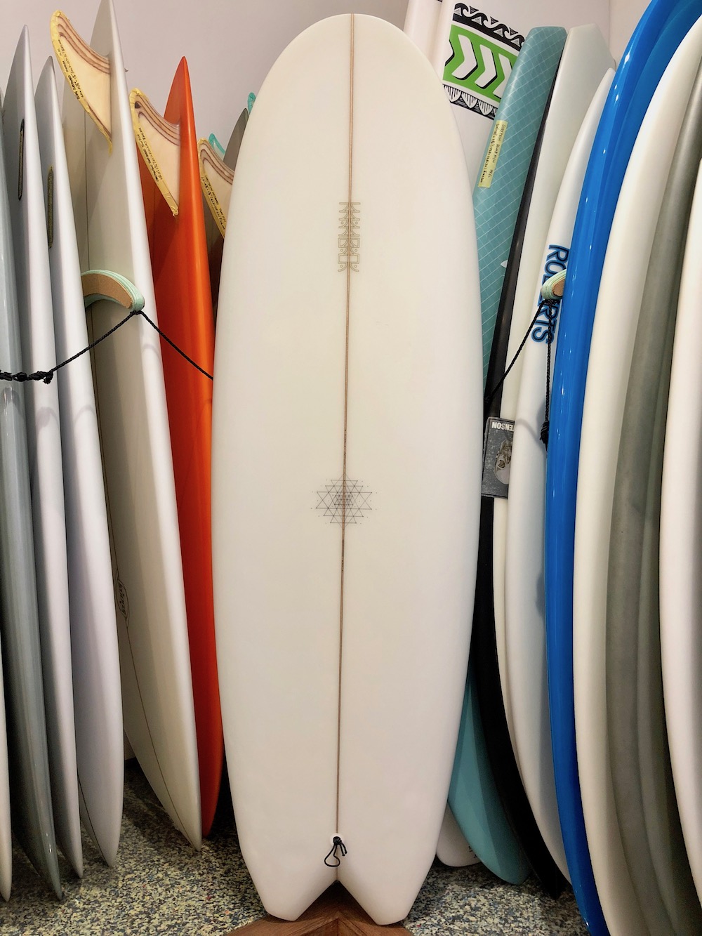 USED BOARDS (Mandala Custom Shapes 5.6 SUPER CHUNK) |沖縄