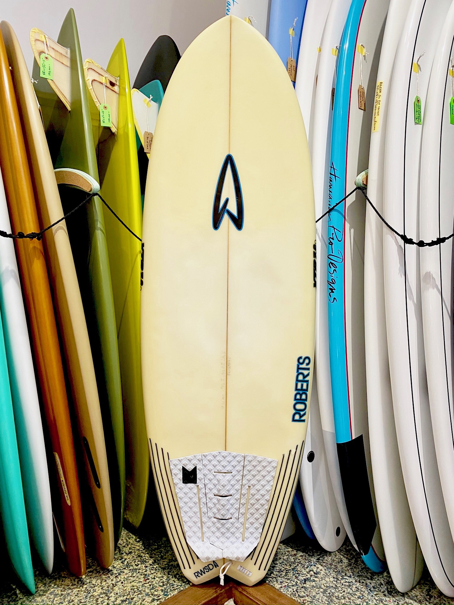 USED BOARDS(Roberts Pool Toy 5.4)|Okinawa surf shop YES SURF