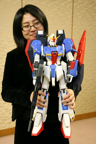 asahi.com： ジャンボグレードZガンダム - 「ガンダム」フィギュア新作
