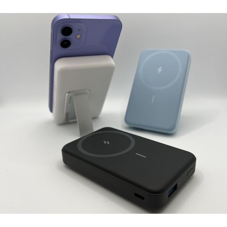 容量2倍、スタンドも付いた！進化したケーブルレスのモバイル