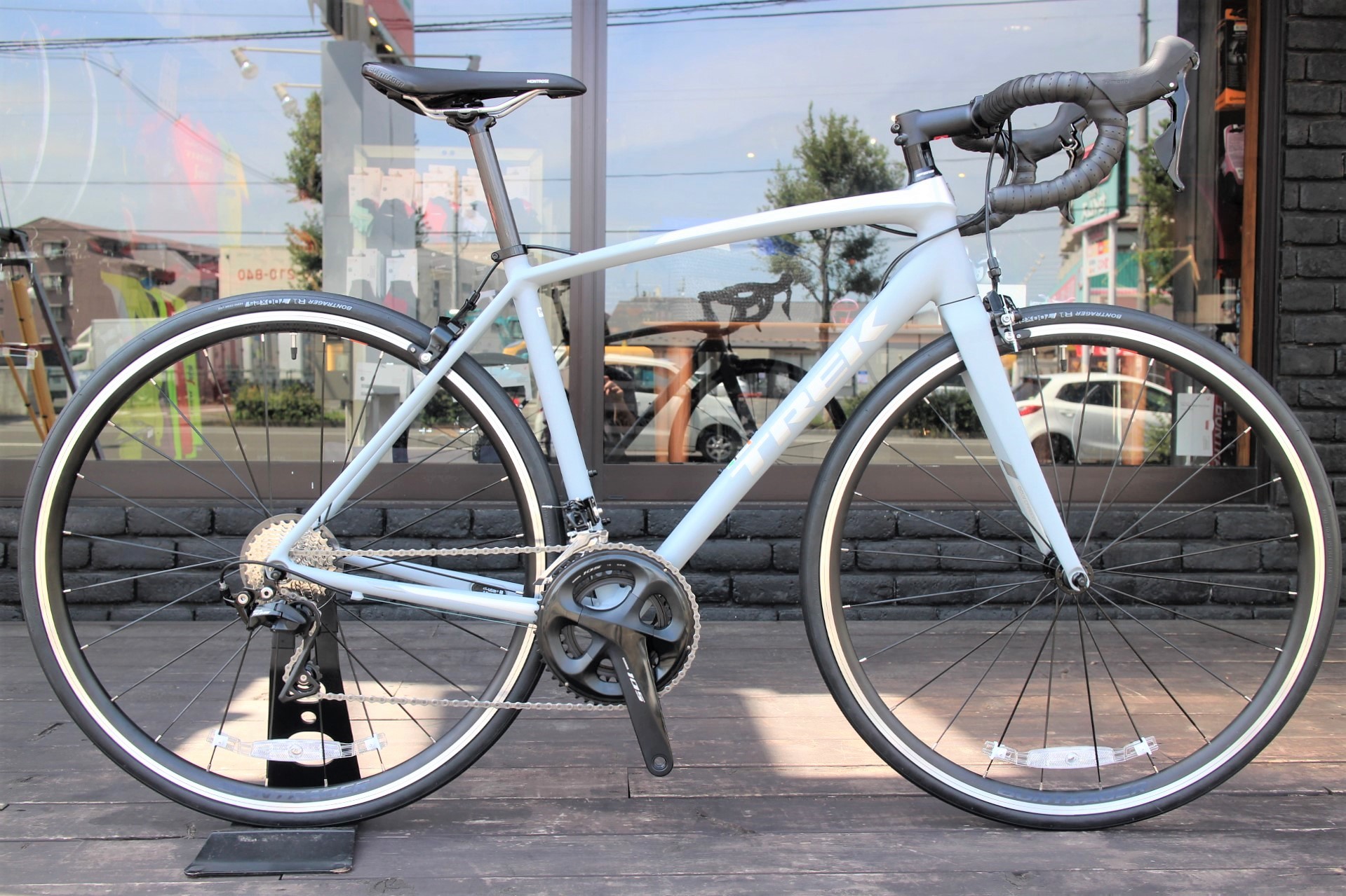 トレック 2019-2020年 EMONDA(エモンダ)ALR5 新型フレームに新型105