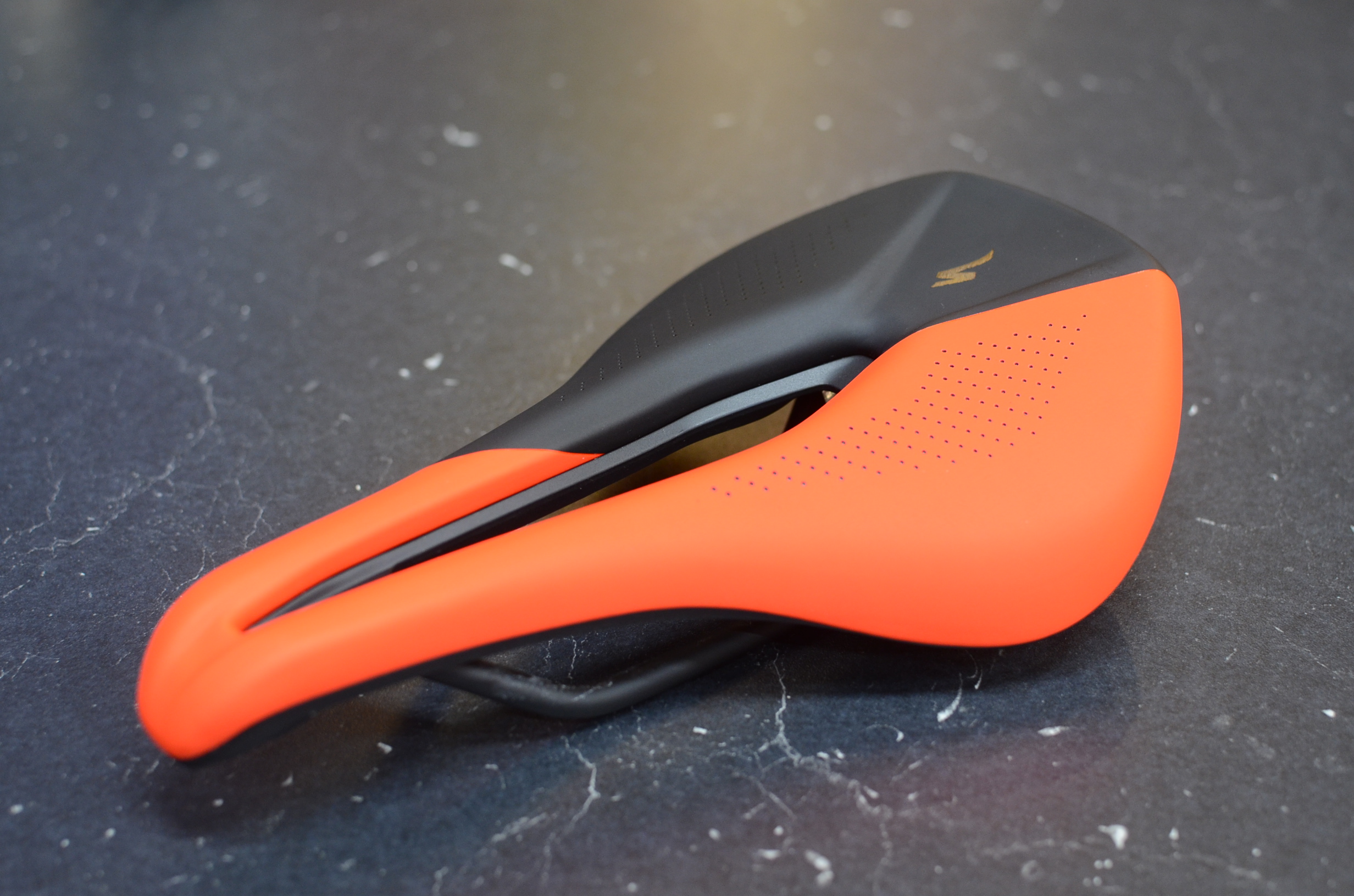 人気のPOWER EXPERTサドルのご紹介！ | BRENDA仙台泉店スタッフブログ