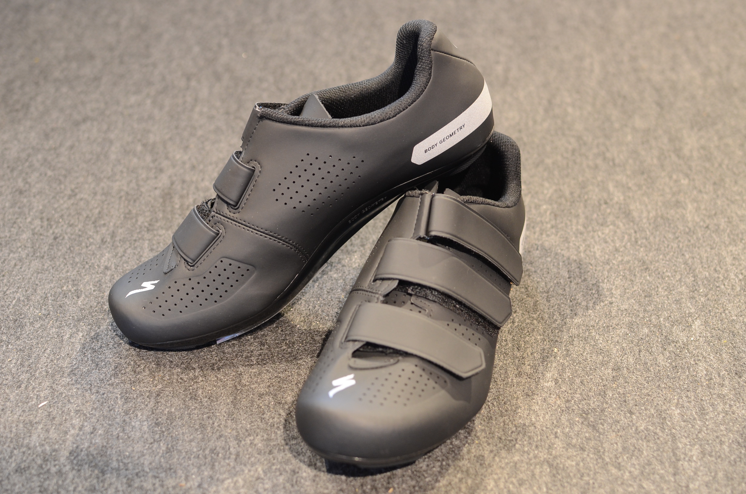 スペシャライズドの新ロードバイクシューズ「TORCH(トーチ)」2018