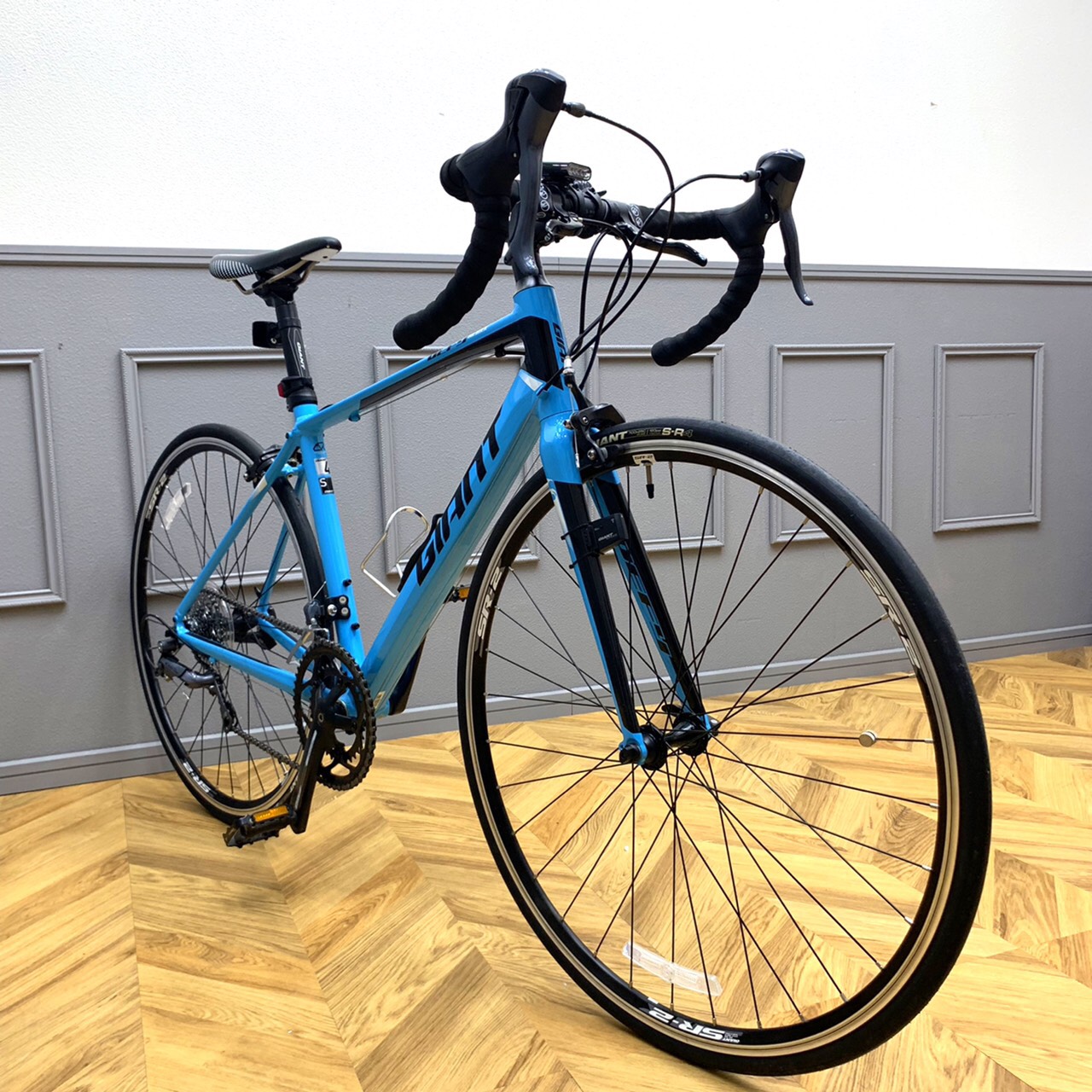 GIANT ロードバイク DEFY4 2016年モデル | サークルワン商品情報-八木店