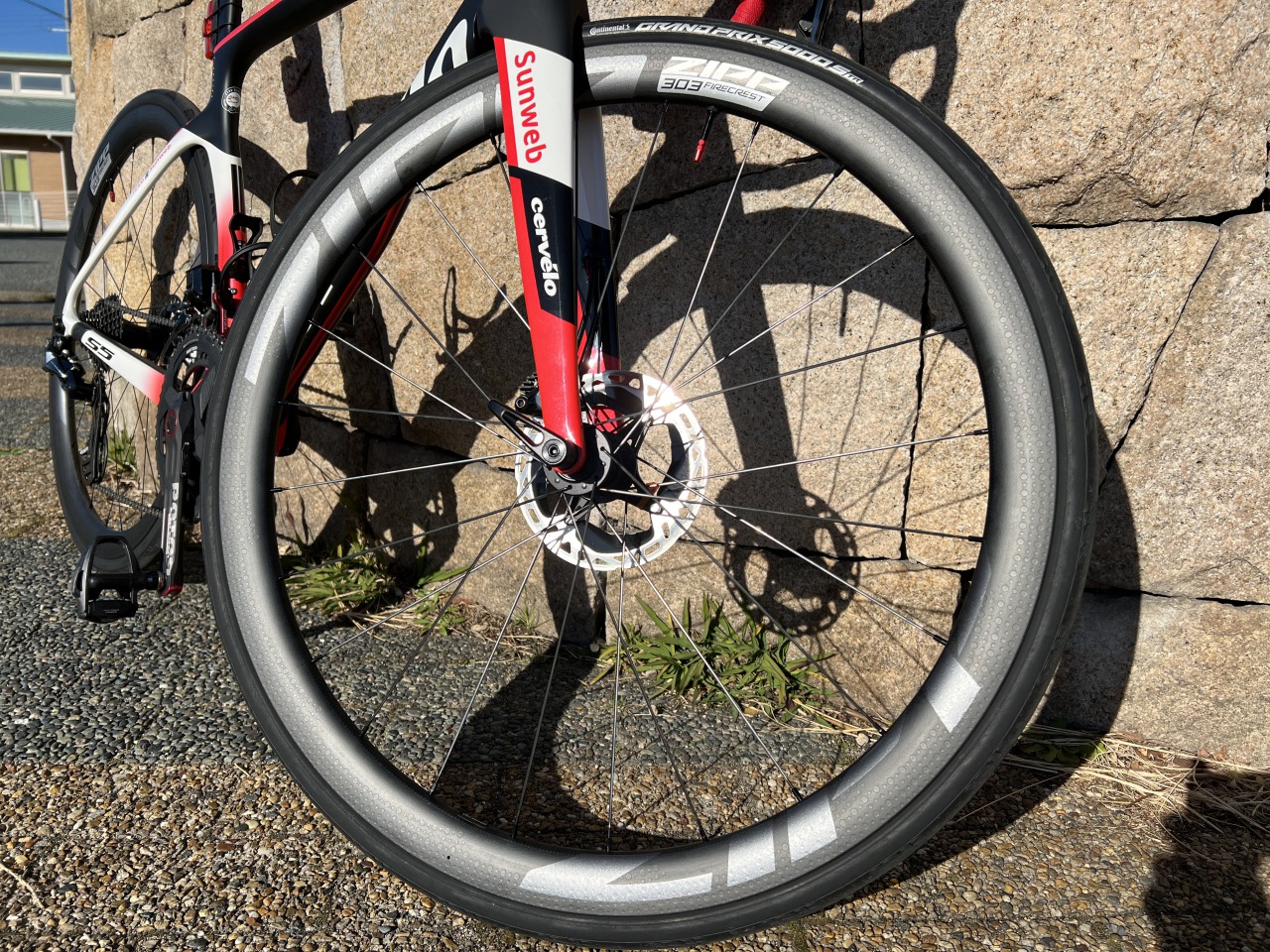 ZIPP 303 Firecrest Tubeless Discホイール取り付けしました！ | Climb