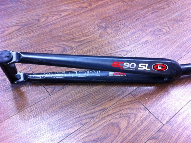 クロモリフレームにカーボンフォークで軽量化！SURLY Pacer | Climb